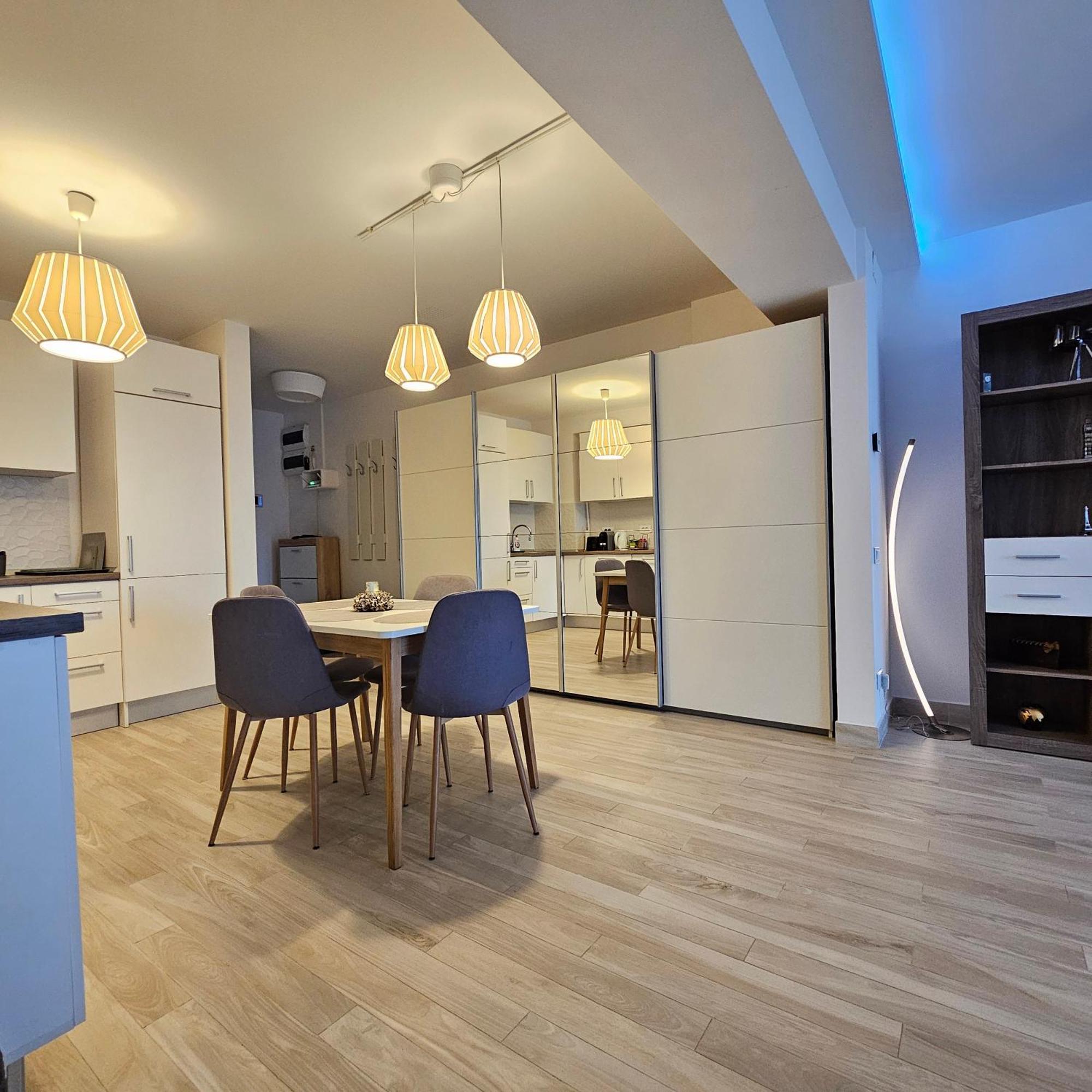 Central District Cuza 99 Apartment Boekarest Buitenkant foto