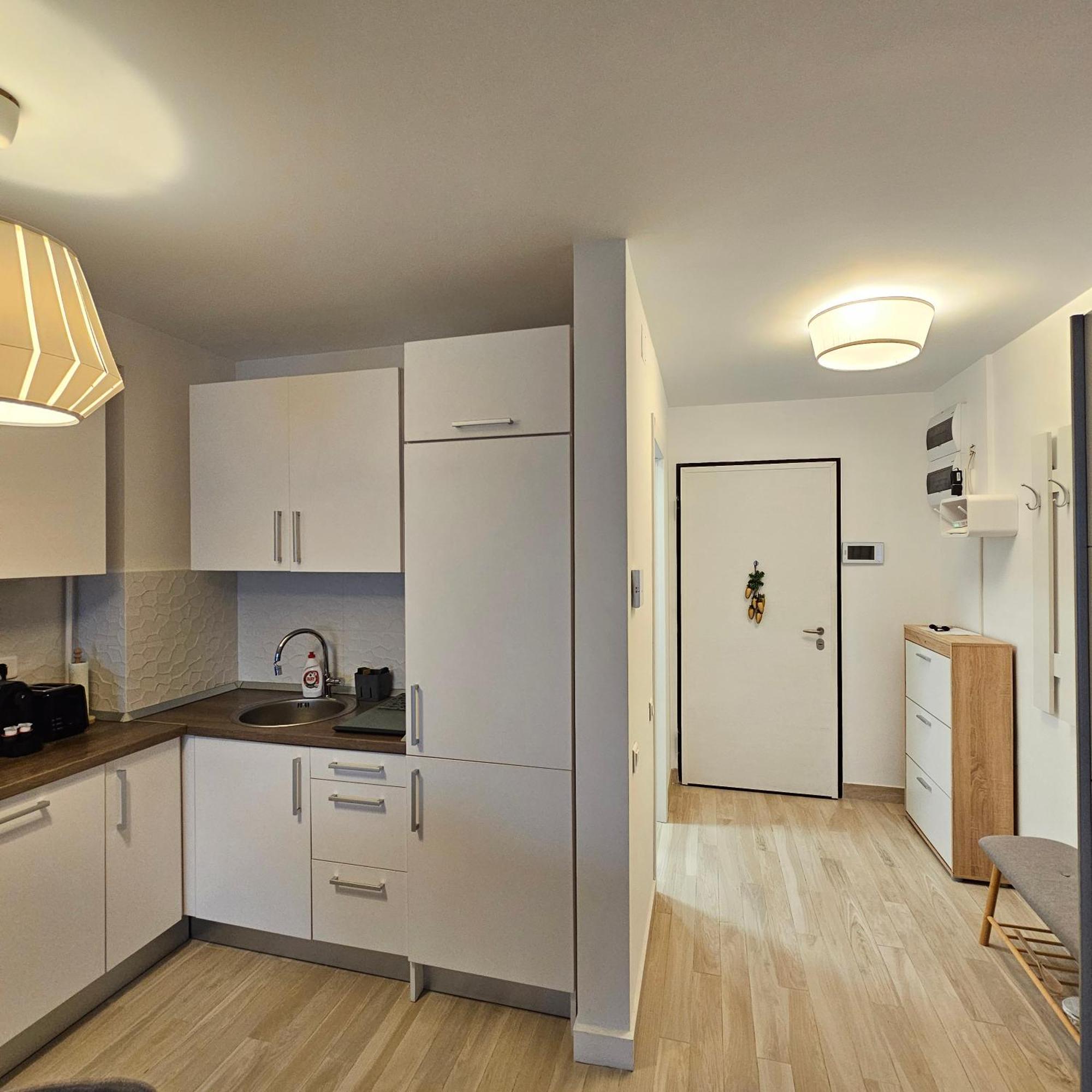 Central District Cuza 99 Apartment Boekarest Buitenkant foto